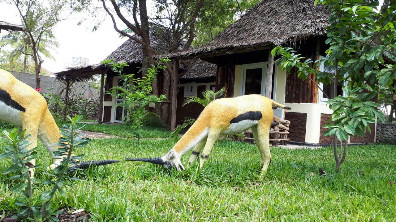 Kijiji Beach Resort Dar es Salaam Esterno foto