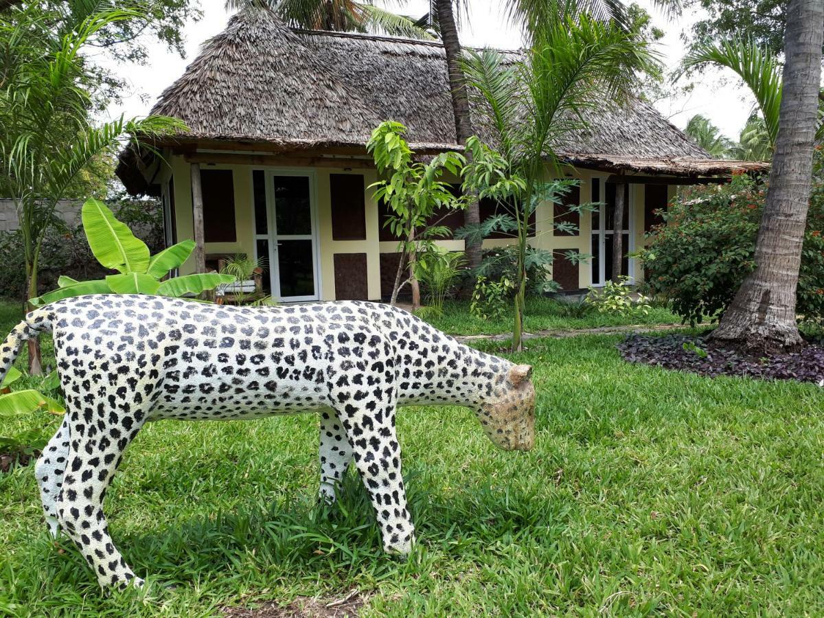 Kijiji Beach Resort Dar es Salaam Esterno foto