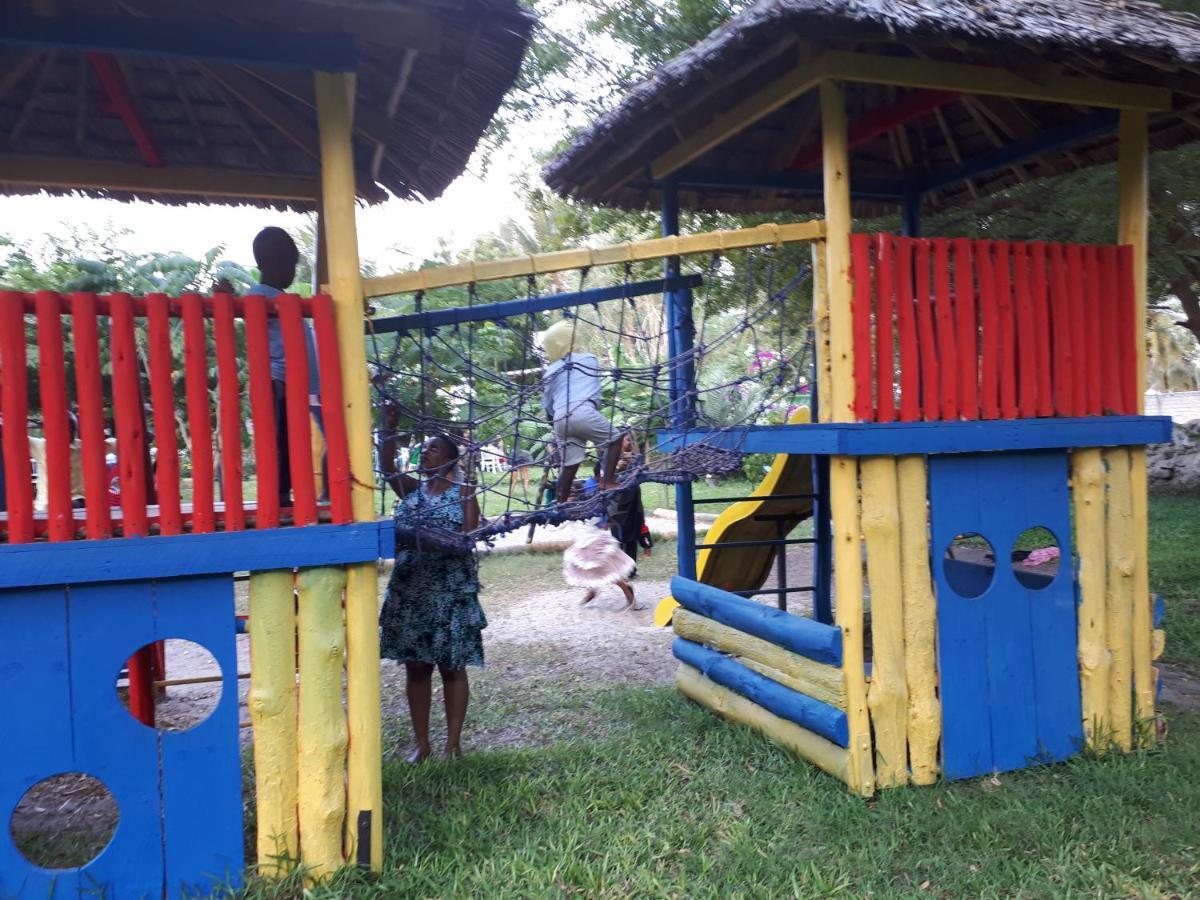 Kijiji Beach Resort Dar es Salaam Esterno foto